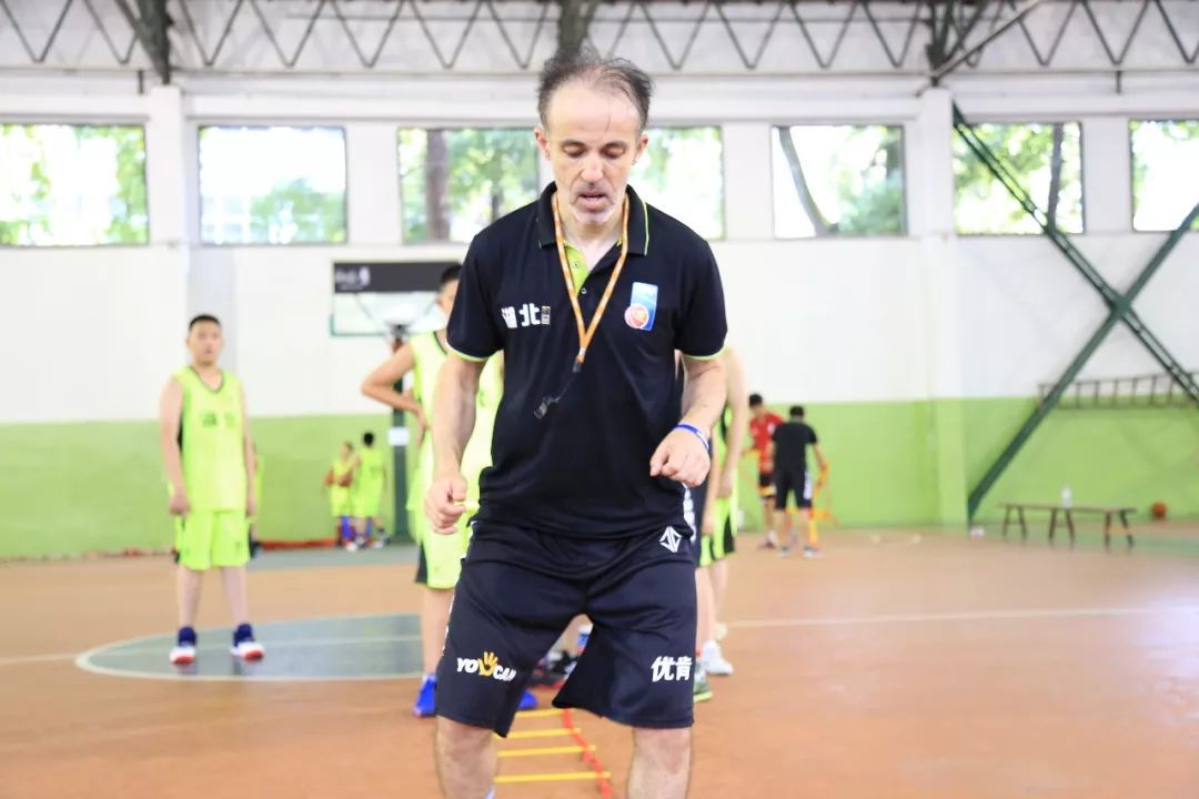 为什么篮球教练的经验很重要_1